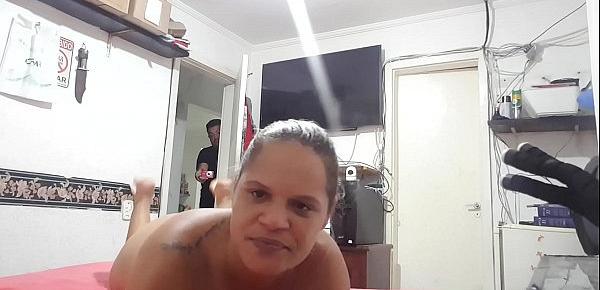  ESTAVA NA PUNHETA EM CASA E ACABEI FAZENDO UMA CHAMADA DE VIDEO COM A PATY BUMBUM .... NÃO AGUENTEI E FUI PRO GUARUJÁ COMER AQUELE BUCETÃO